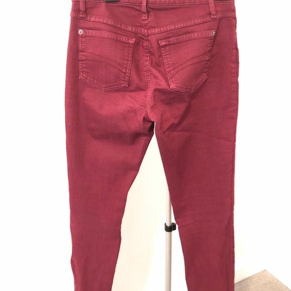 Burgundy Yoga Jeans skinny size 28 - Picture 2 of 3